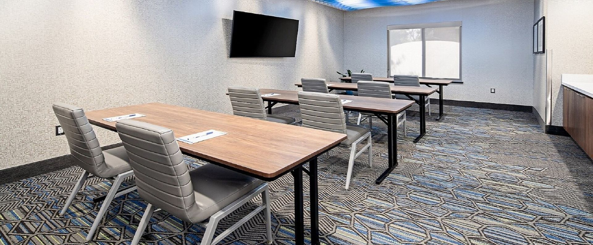 Holiday Inn Express Hotel & Suites Atascadero — photo